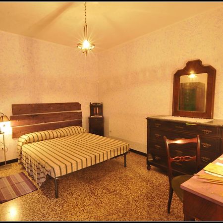 B&B Au Caruggiu Ceriale Δωμάτιο φωτογραφία