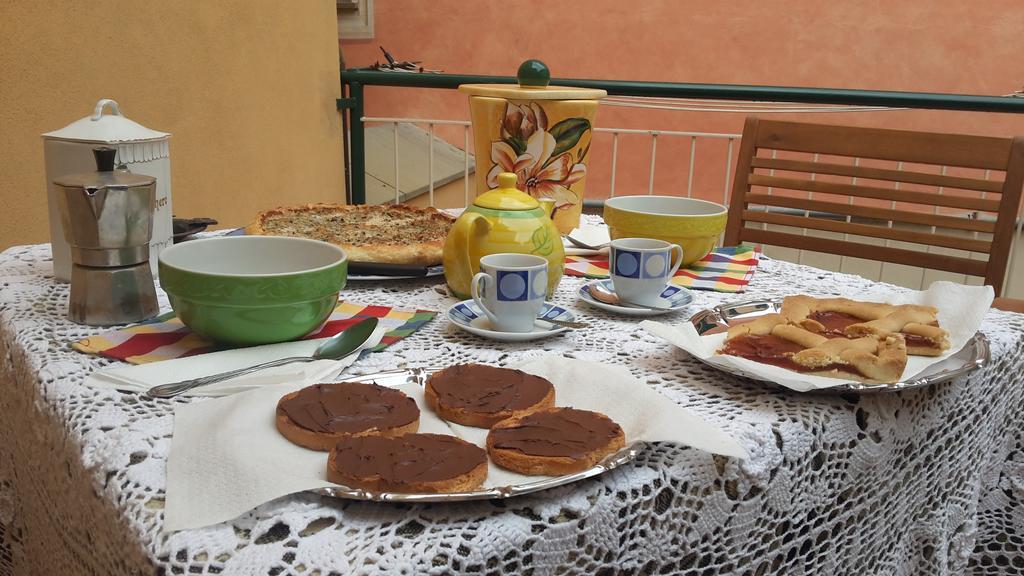 B&B Au Caruggiu Ceriale Εξωτερικό φωτογραφία